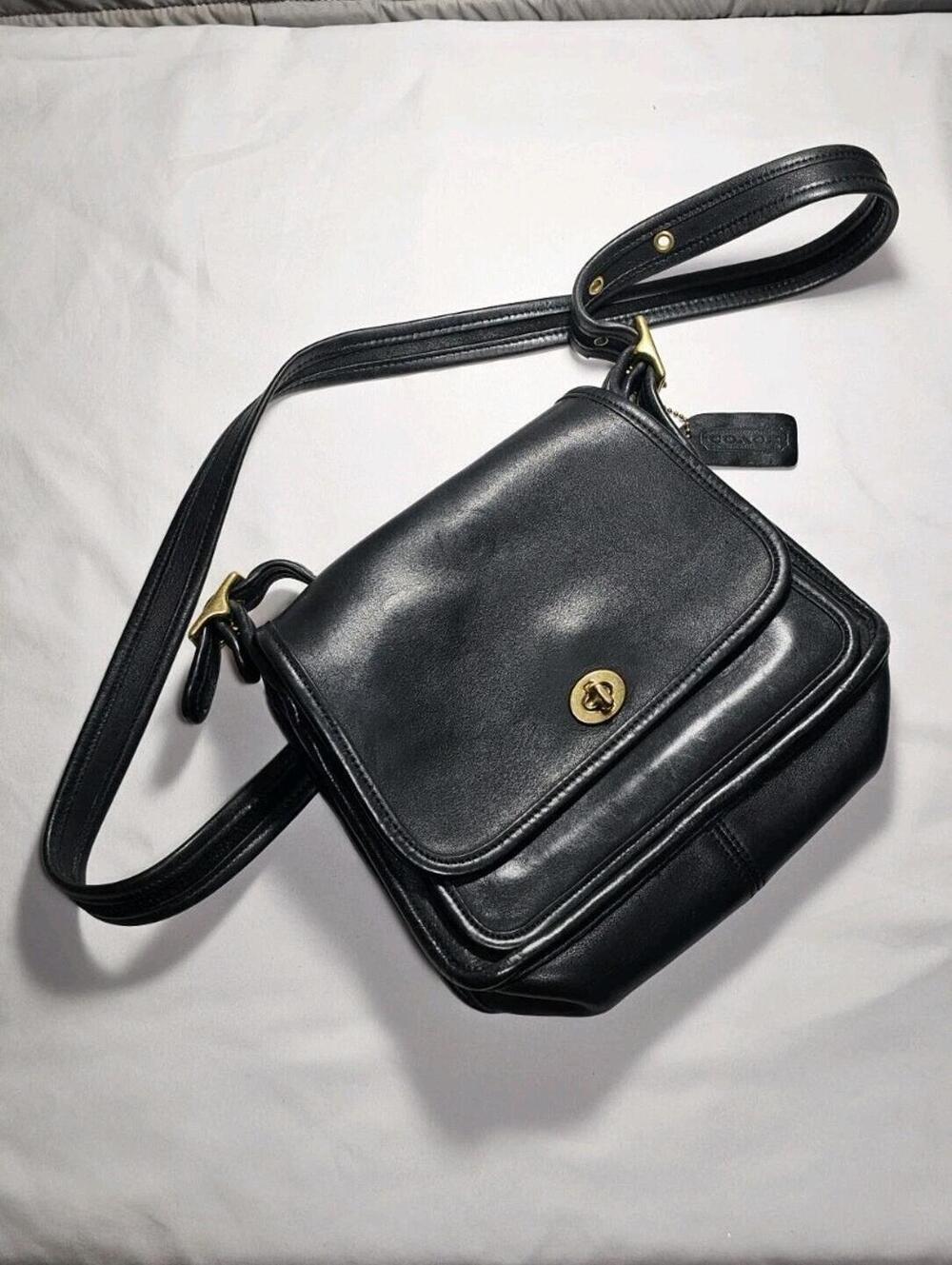 Vintage Coach Rambler Legacy Crossbody Bag 9061 Black Leather Purse Bag